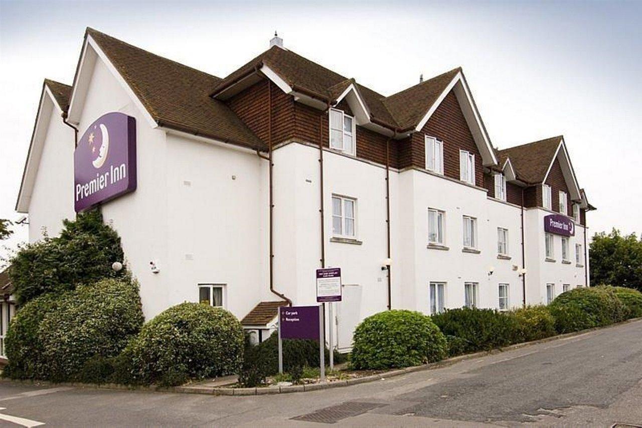 Premier Inn Horsham Bagian luar foto