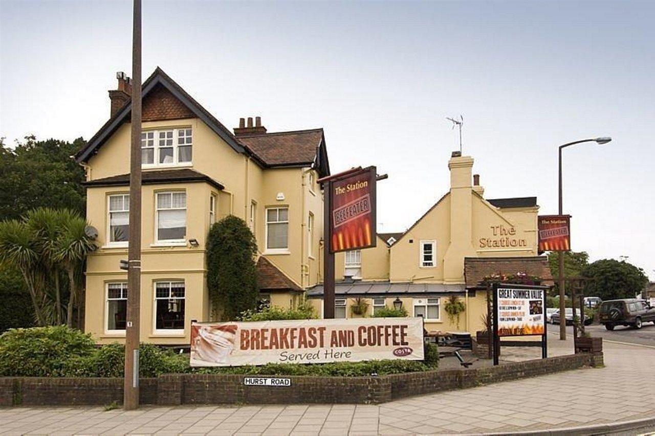 Premier Inn Horsham Bagian luar foto