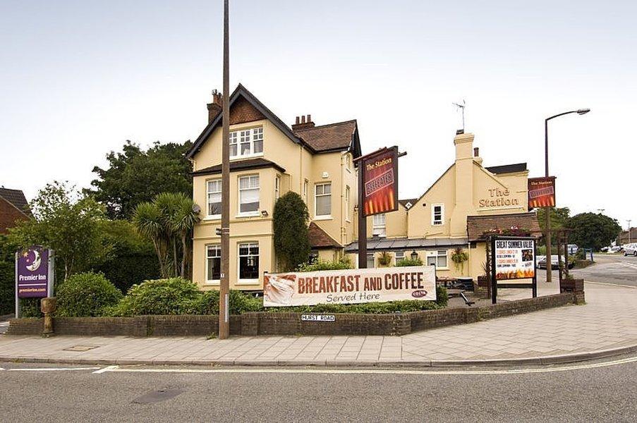 Premier Inn Horsham Bagian luar foto